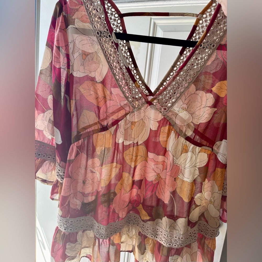 DR2 Sheer Floral Crochet Ruffle Sleeves - Picture 5 of 6